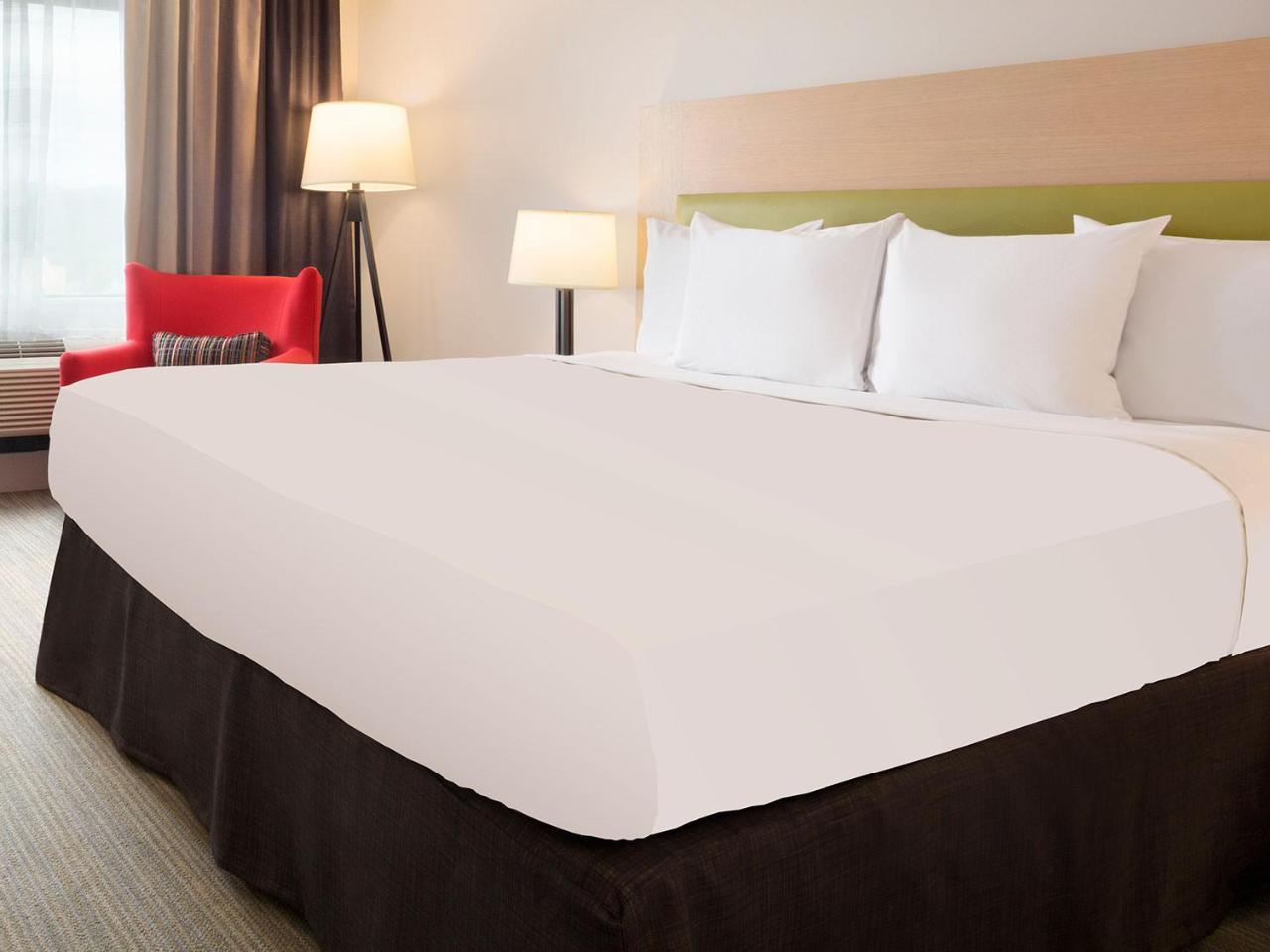 Country & By Radisson, Lima, Oh 3* Lima